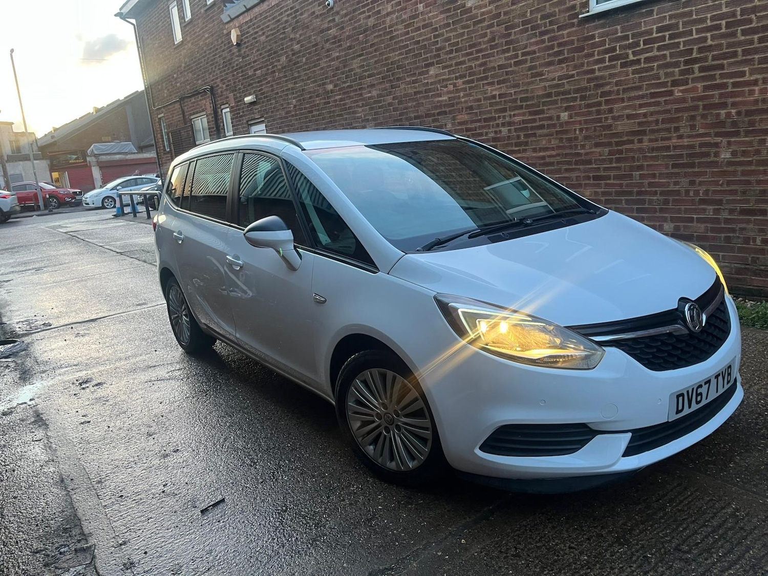 Used Vauxhall Zafira 2017 for sale - 77359322: Photo 4