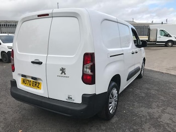 Used Peugeot Partner 2020 for sale - 77199037: Photo