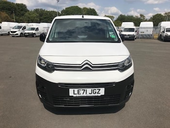 Used Citroen Berlingo 2022 for sale - 76653543: Photo
