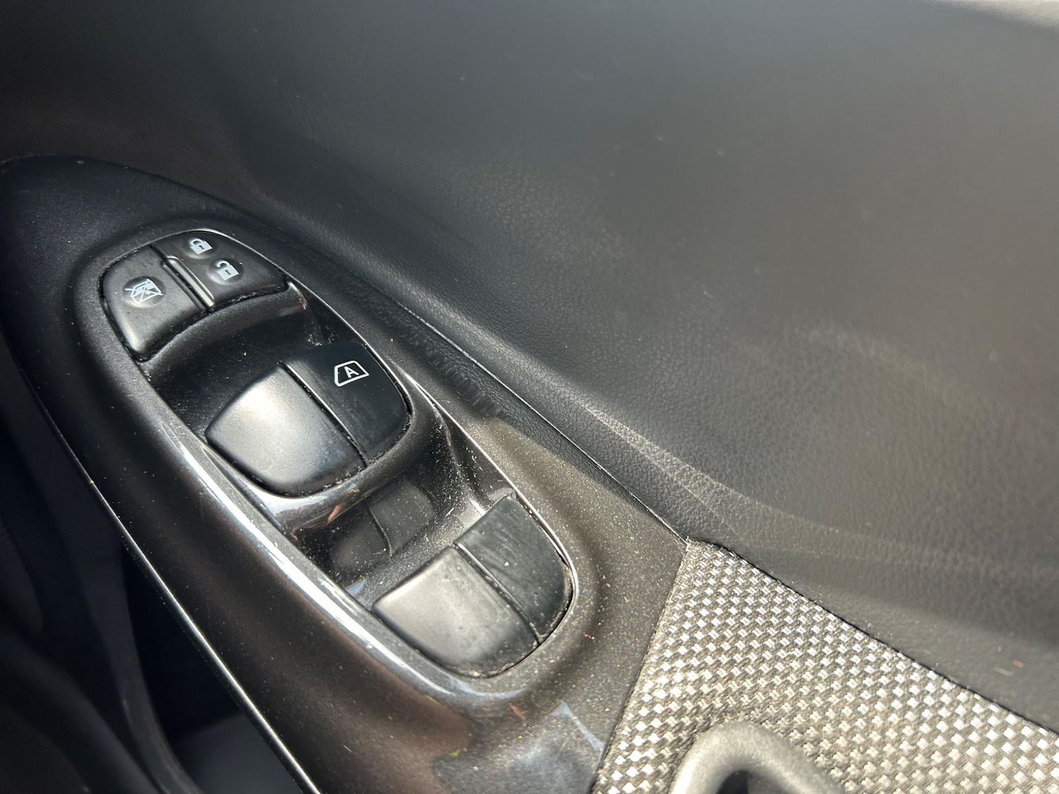 Used Nissan Juke 2014 for sale - 77124318: Photo 31