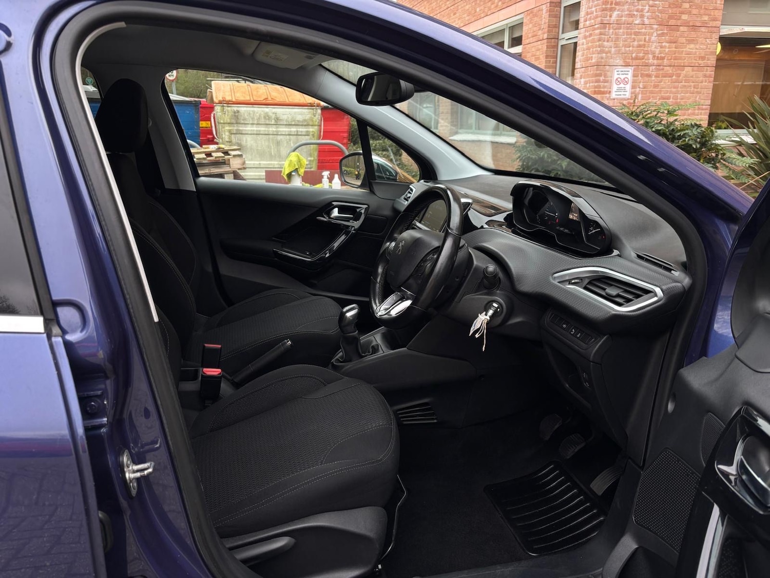 Used Peugeot 208 2017 for sale - 78003574: Photo 23