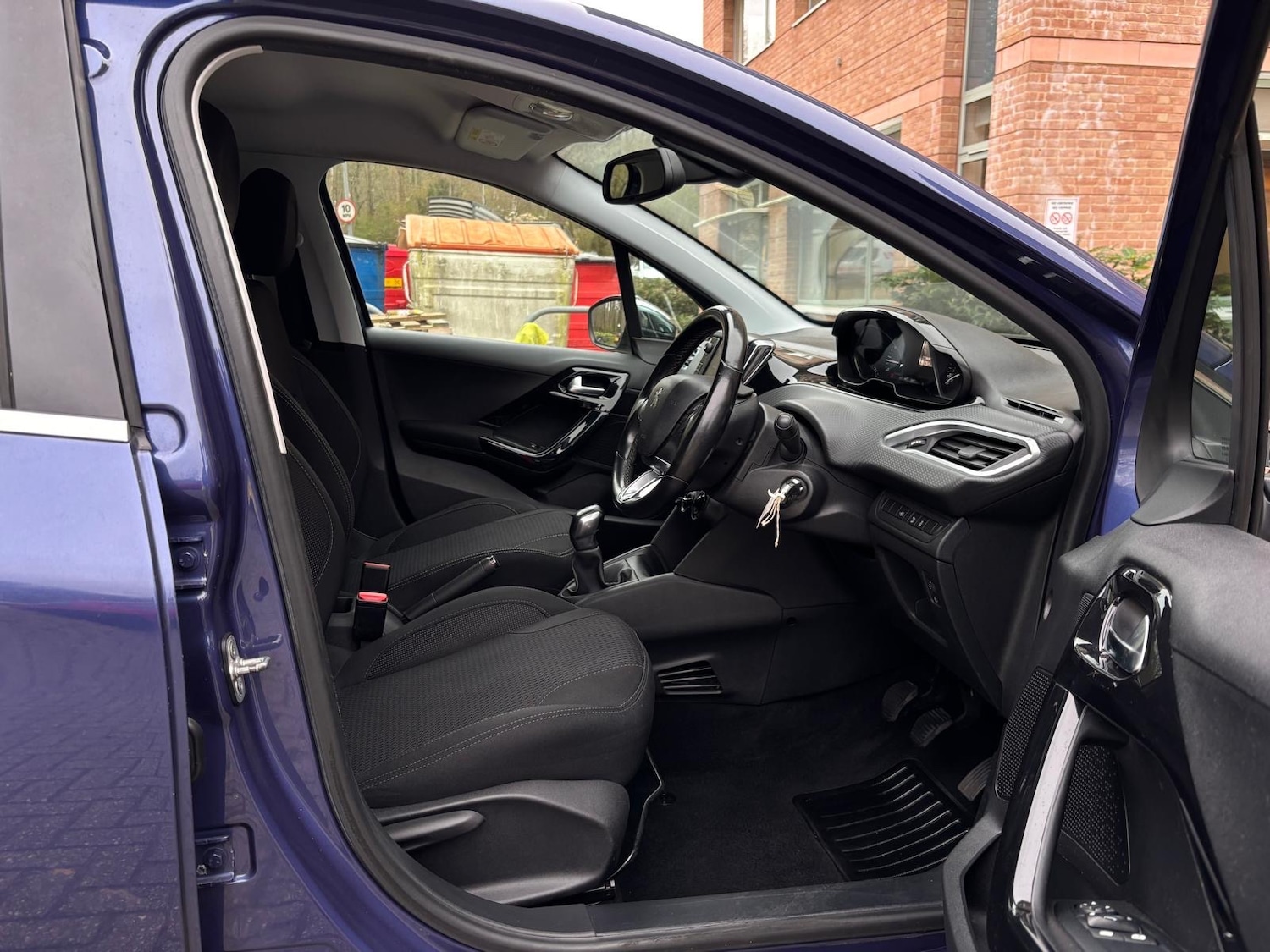 Used Peugeot 208 2017 for sale - 78003574: Photo 24