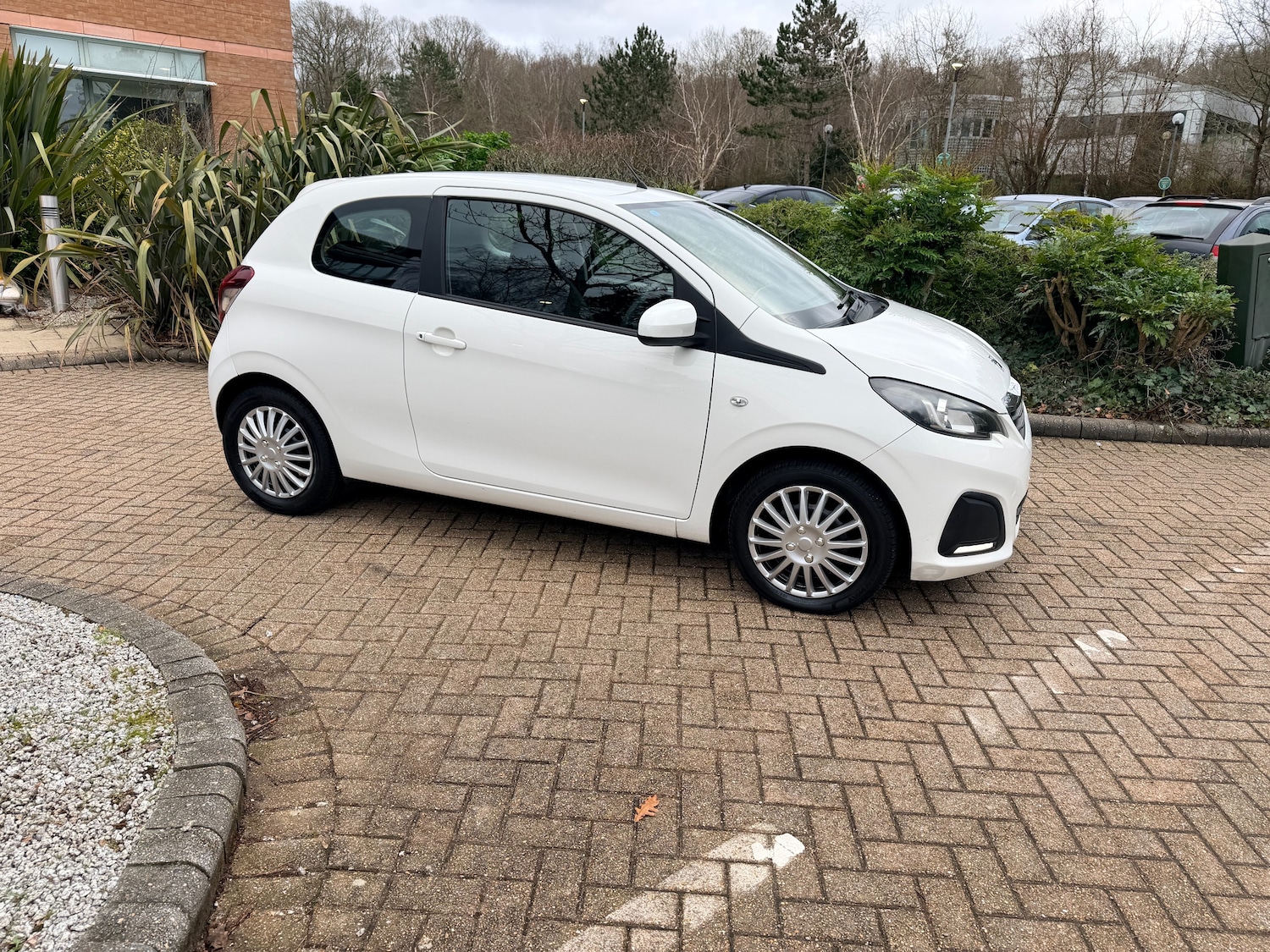 Used Peugeot 108 2015 for sale - 77152713: Photo 3
