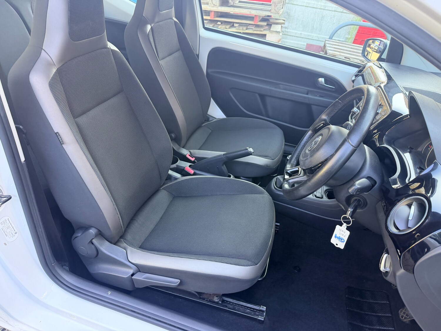 Used Volkswagen up! 2012 for sale - 77747374: Photo 16