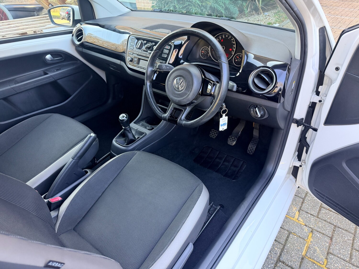 Used Volkswagen up! 2012 for sale - 77747374: Photo 17