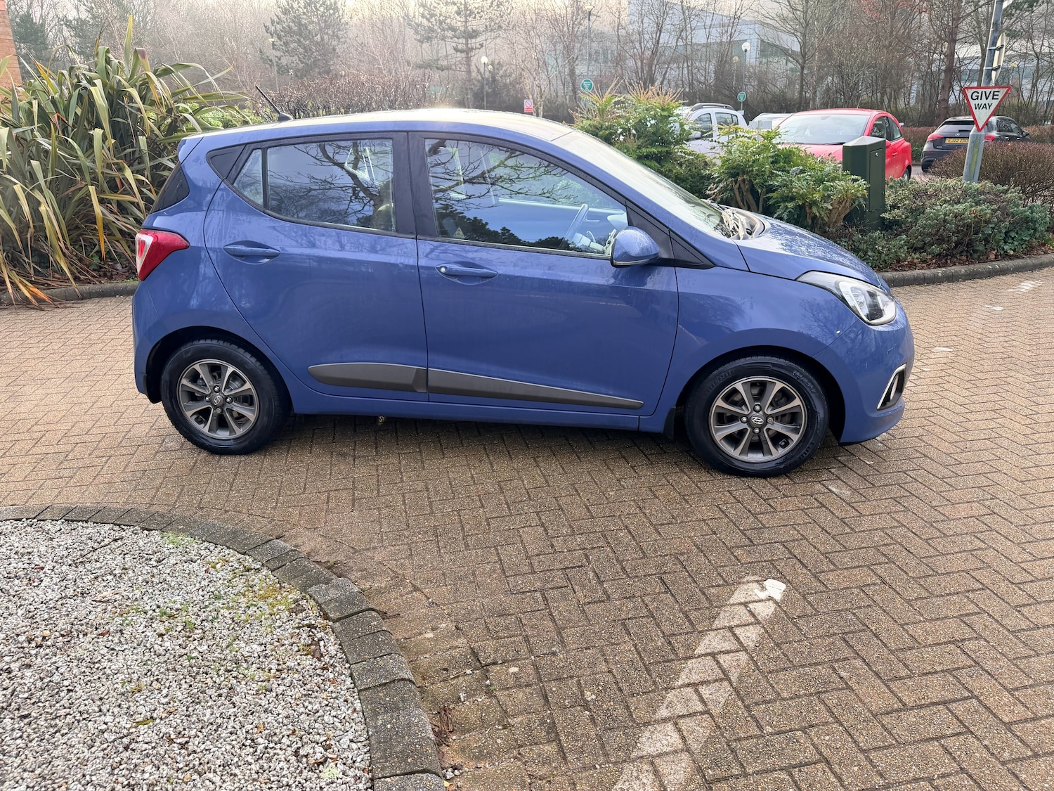 Used Hyundai i10 2015 for sale - 77546158: Photo 4