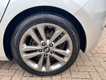 Used Hyundai i30 2015 for sale - 78883264: Photo