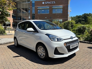Used Hyundai i10 2018 for sale - 78852456: Photo