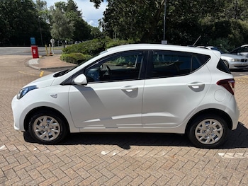 Used Hyundai i10 2018 for sale - 78852456: Photo
