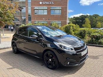 Used Peugeot 208 2017 for sale - 79371632: Photo