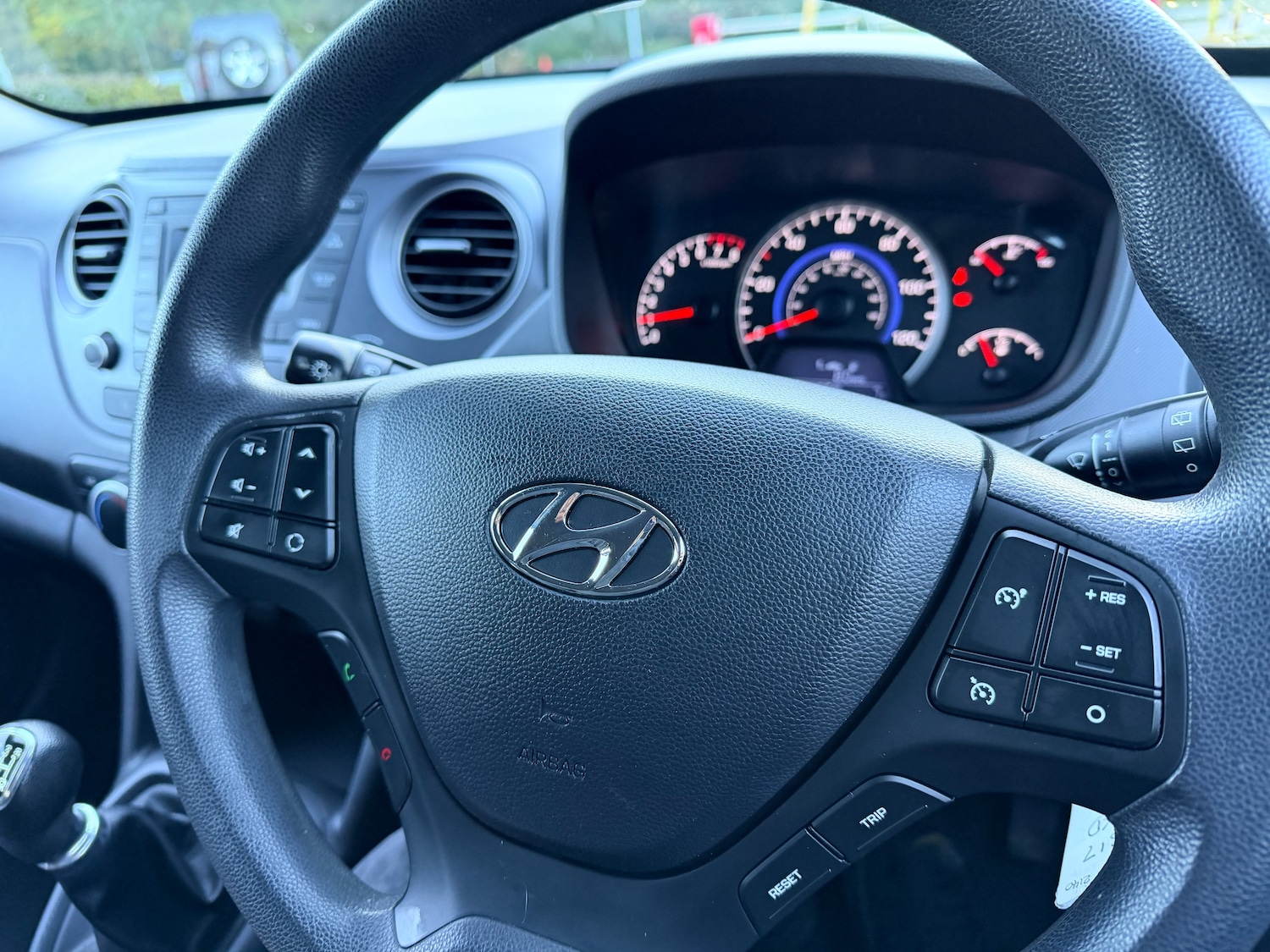 Used Hyundai i10 2017 for sale - 77124287: Photo 14