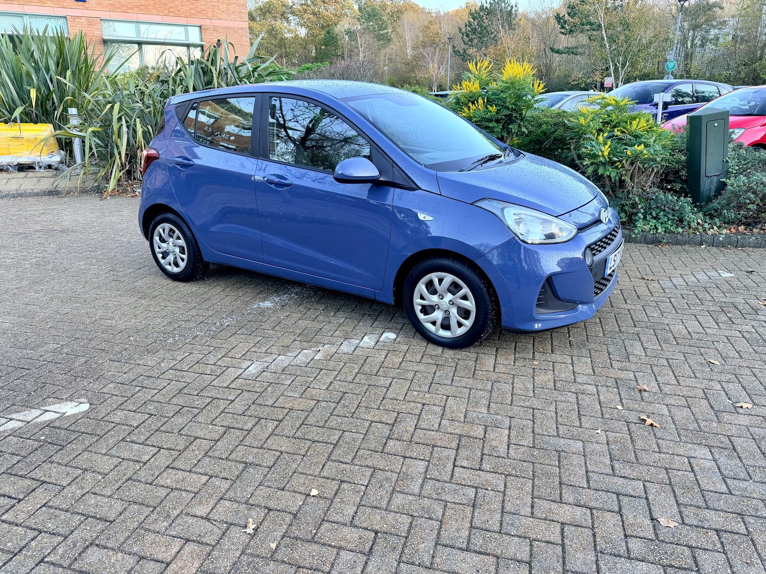 Used Hyundai i10 2017 for sale - 77124287: Photo 3
