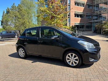 Used Toyota Yaris 2012 for sale - 78351521: Photo