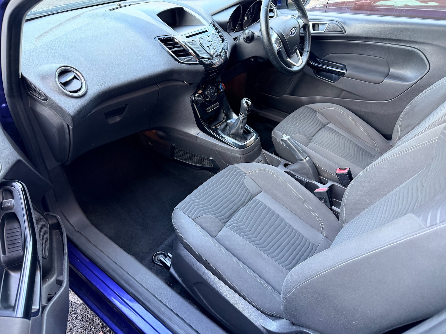 Used Ford Fiesta 2015 for sale - 77124283: Photo 10