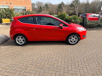 Used Ford Fiesta 2015 for sale - 77759533: Photo