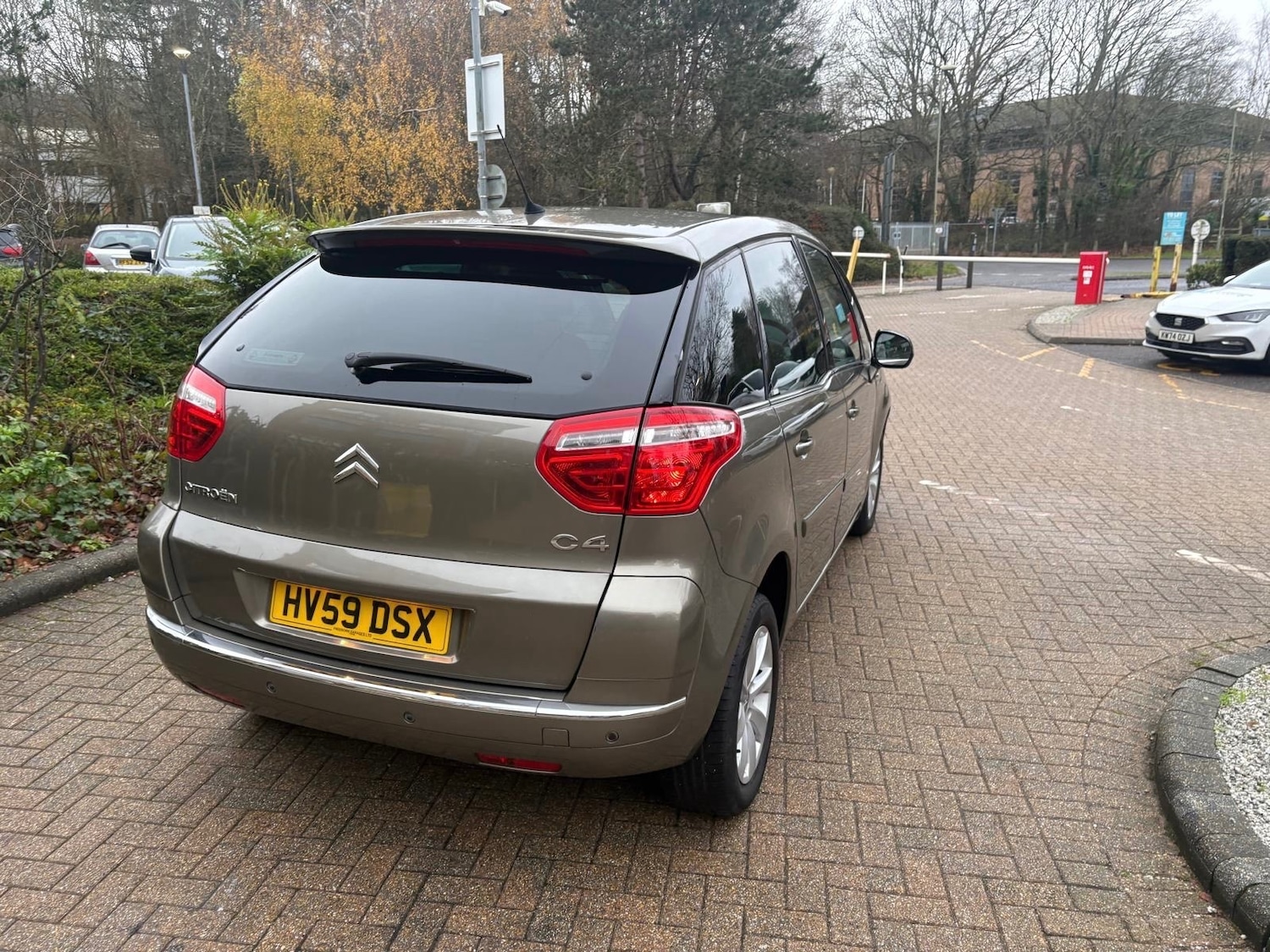 Used Citroen C4 Picasso 2009 for sale - 77499790: Photo 13