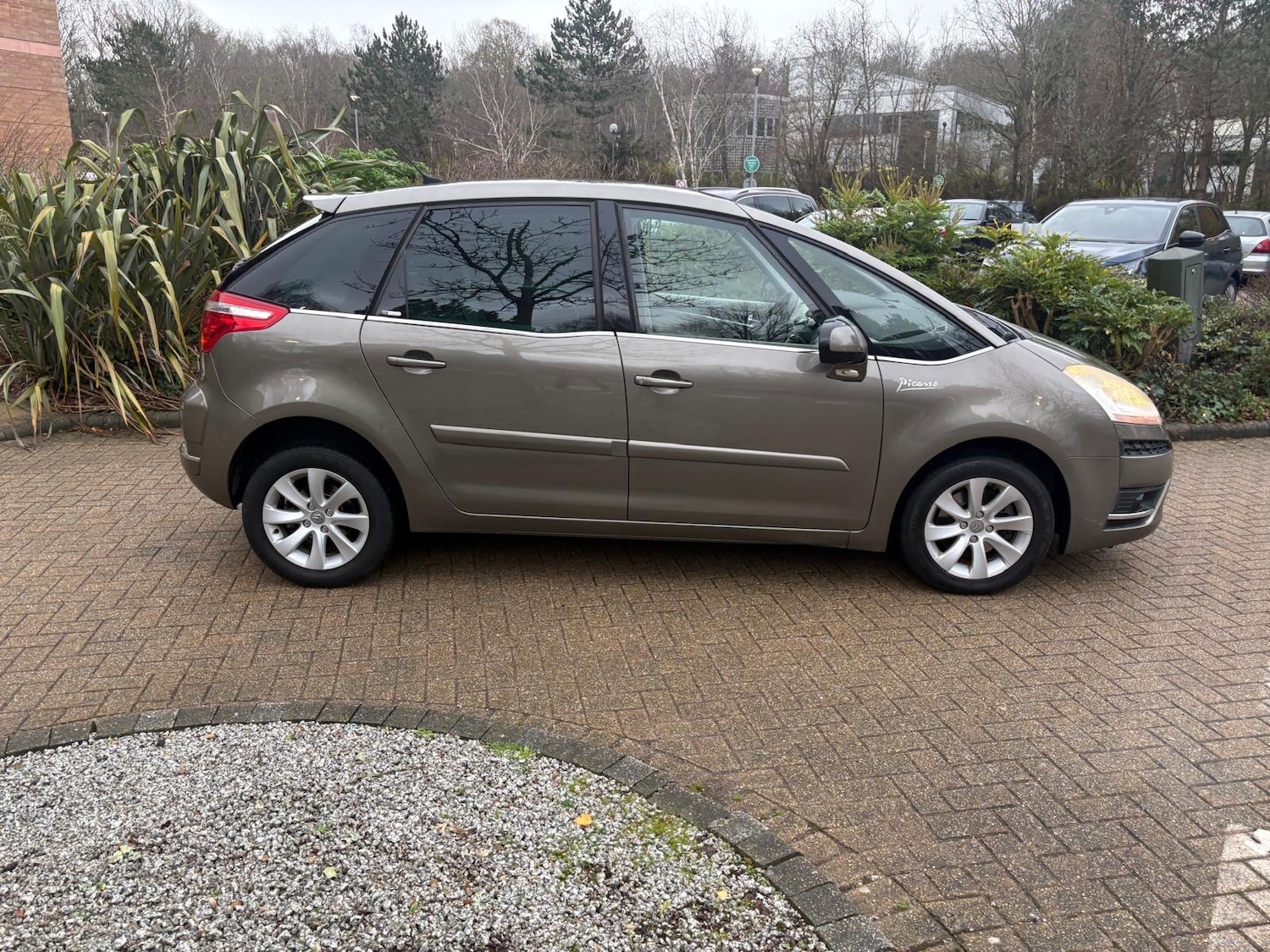 Used Citroen C4 Picasso 2009 for sale - 77499790: Photo 5