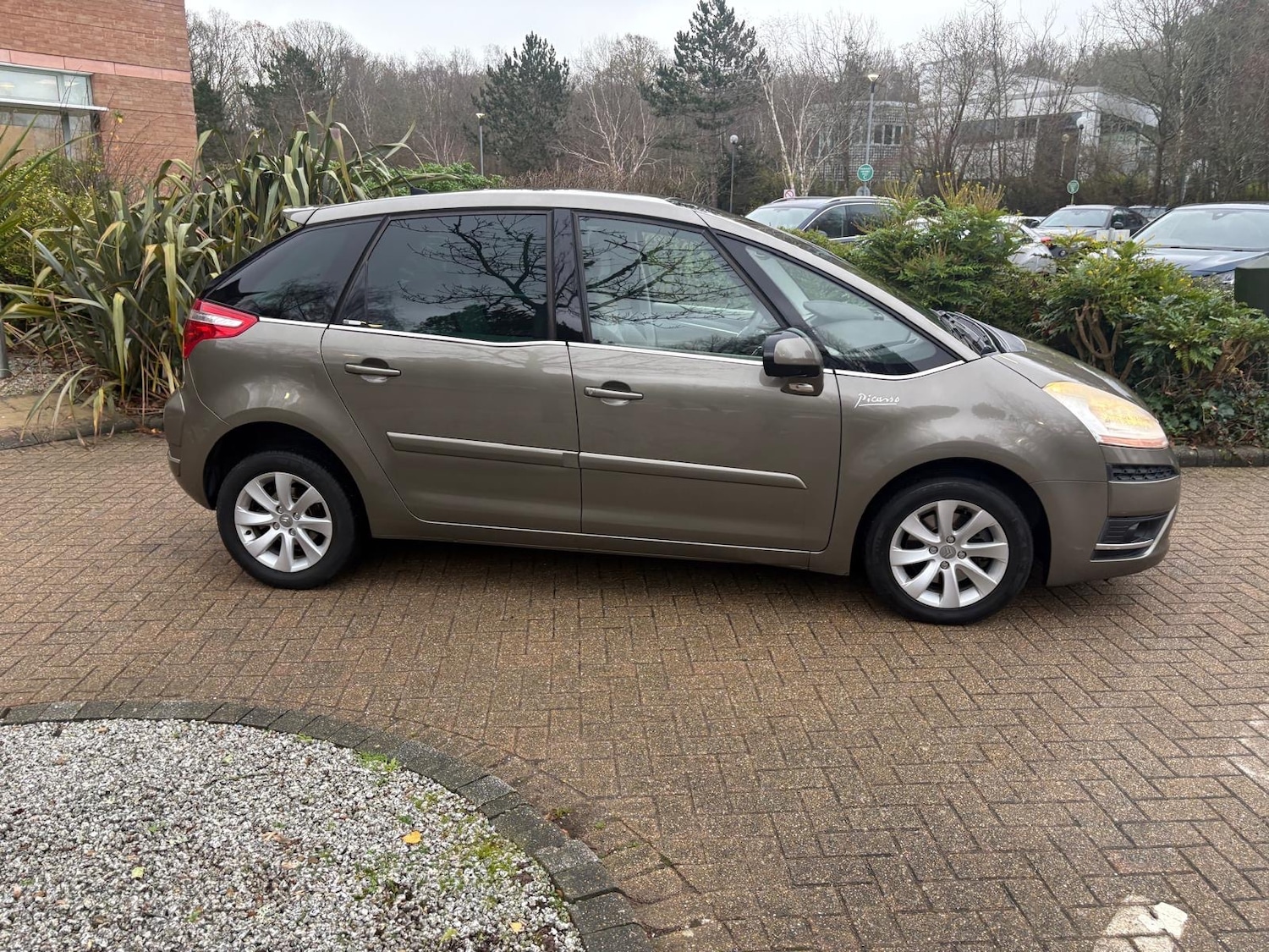 Used Citroen C4 Picasso 2009 for sale - 77499790: Photo 6