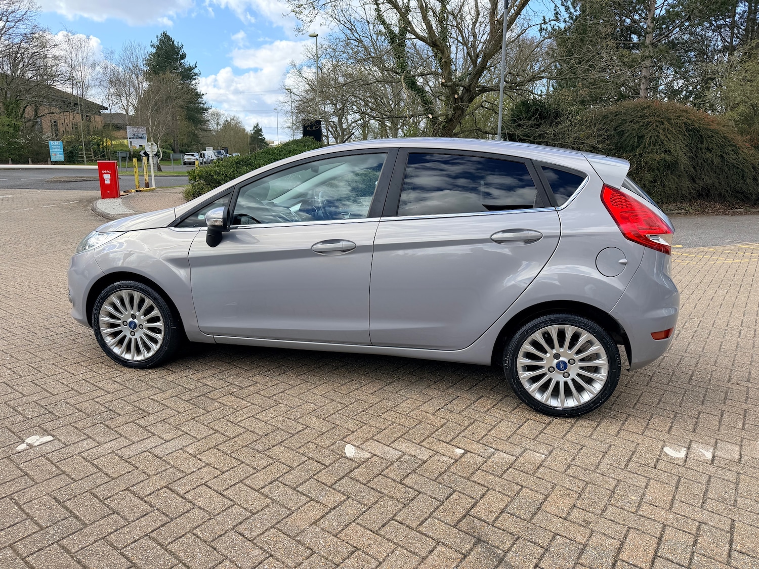 Used Ford Fiesta 2012 for sale - 78059920: Photo 10