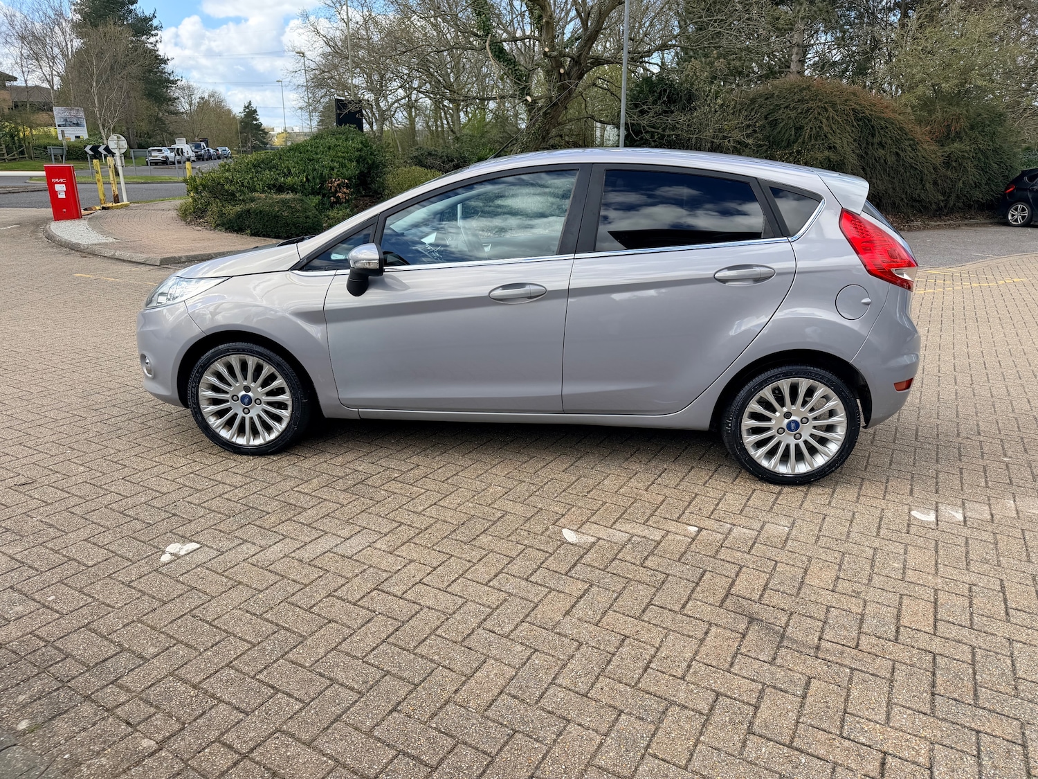 Used Ford Fiesta 2012 for sale - 78059920: Photo 11