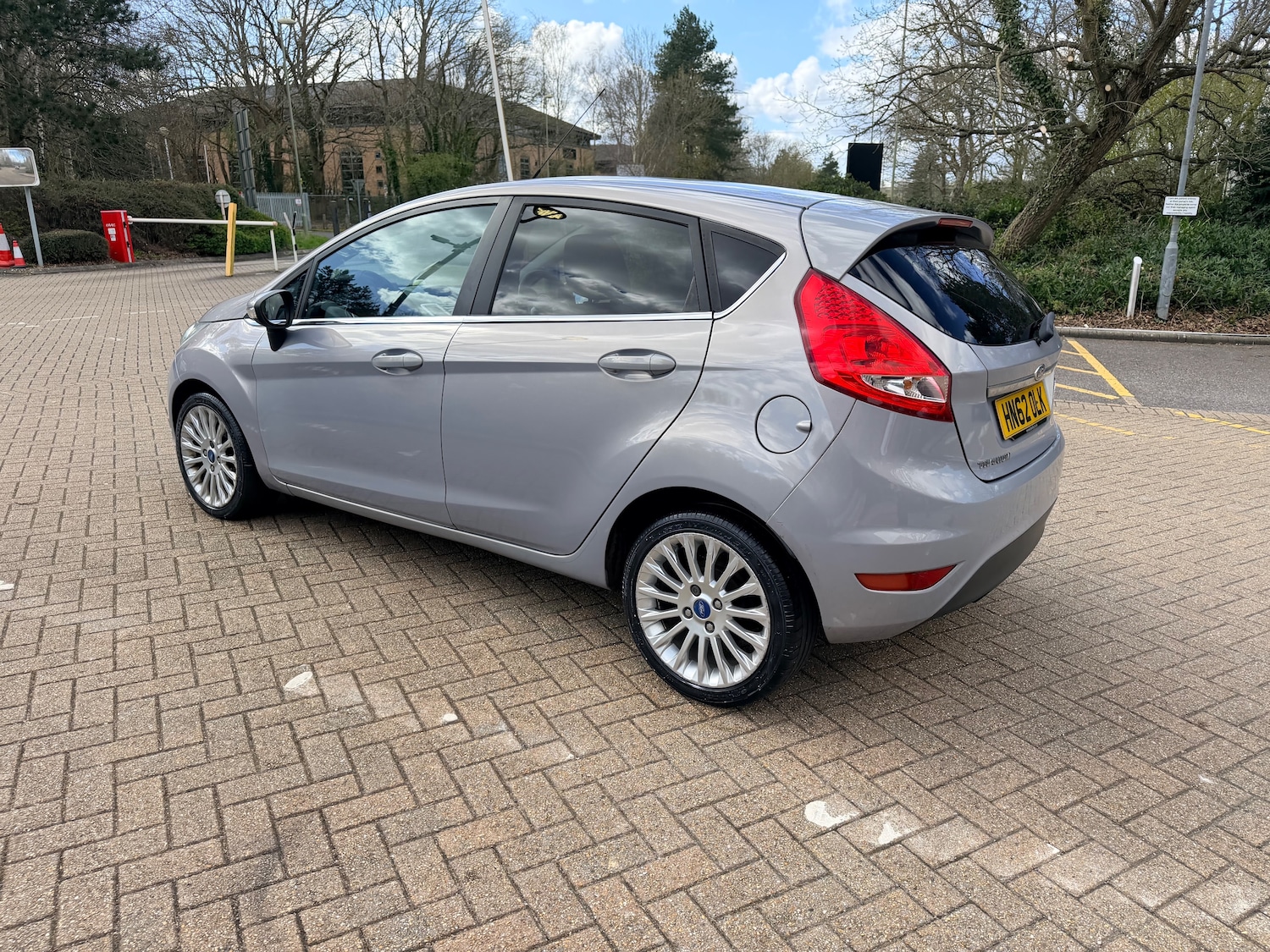 Used Ford Fiesta 2012 for sale - 78059920: Photo 9