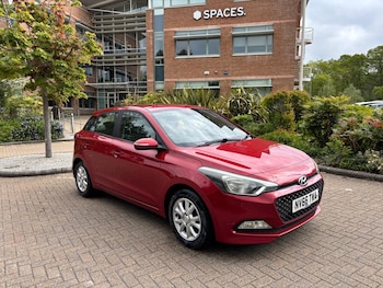 Used Hyundai i20 2017 for sale - 78584193: Photo