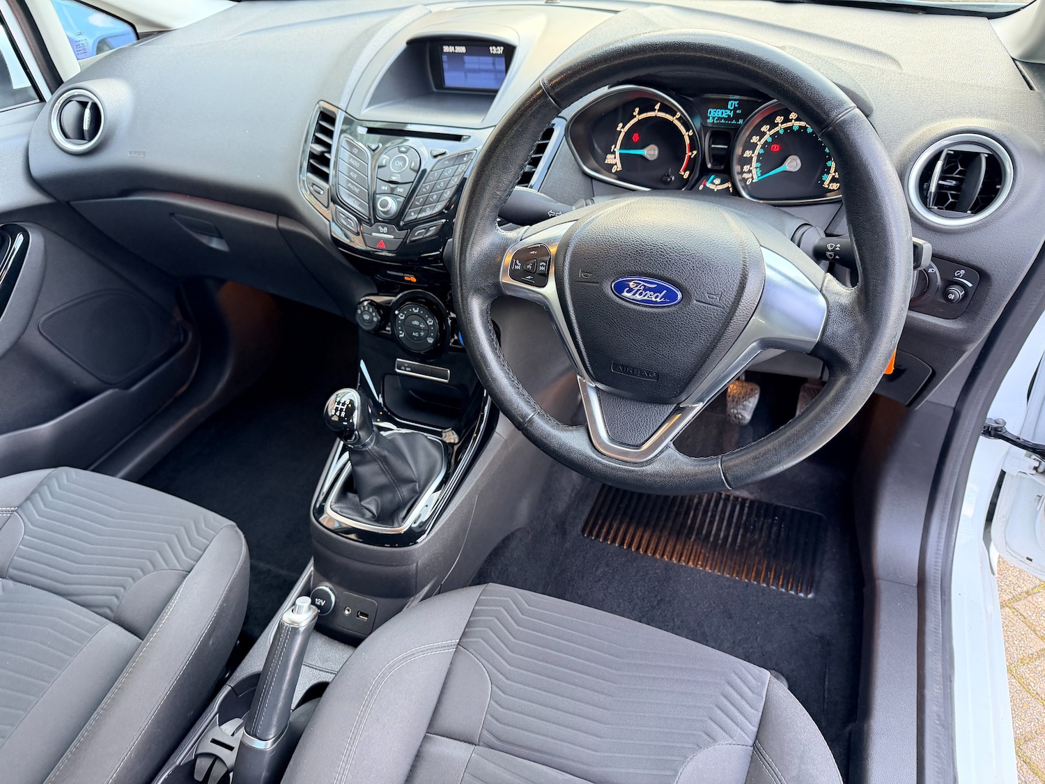 Used Ford Fiesta 2016 for sale - 77262845: Photo 11