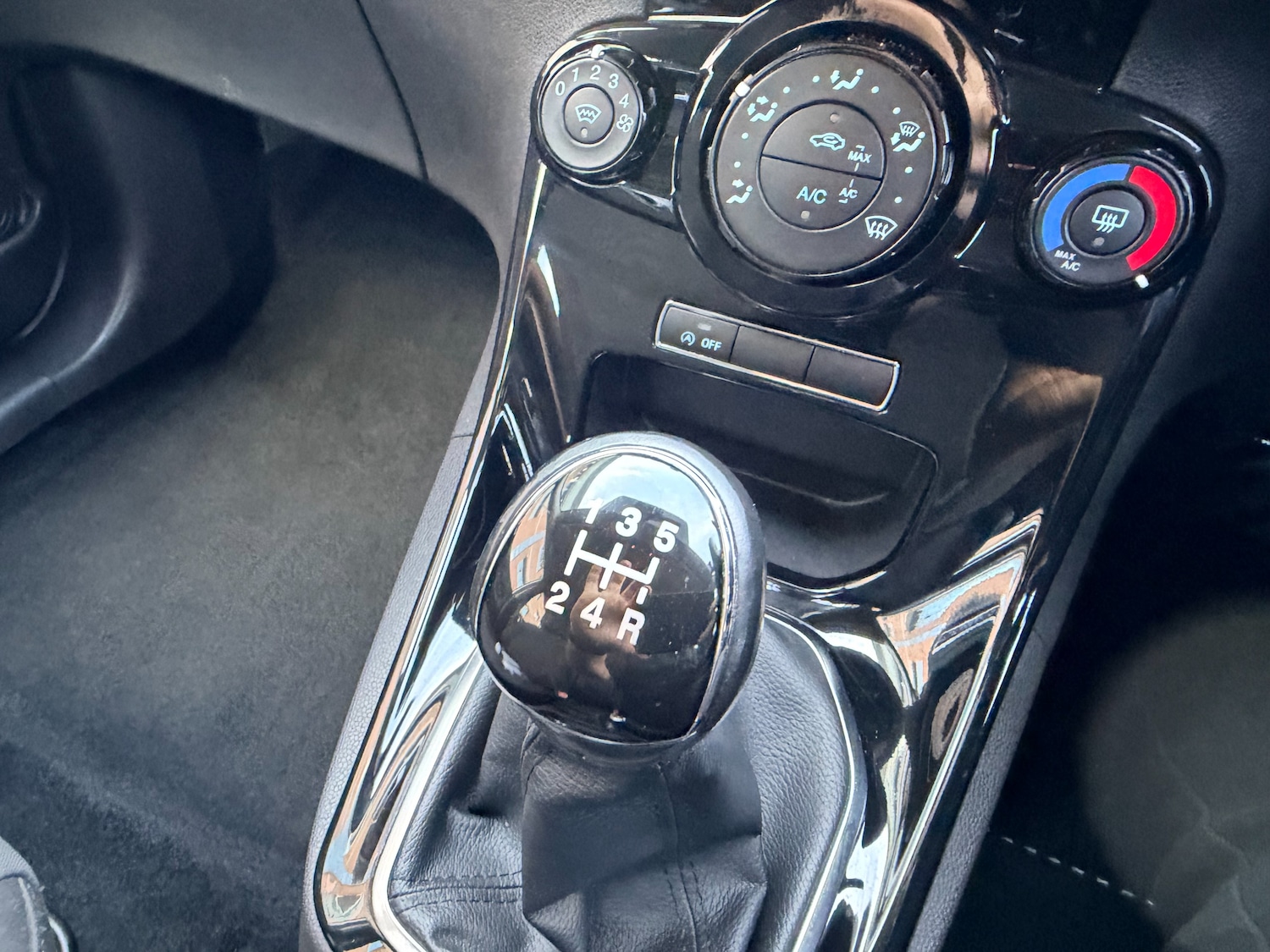 Used Ford Fiesta 2016 for sale - 77262845: Photo 27