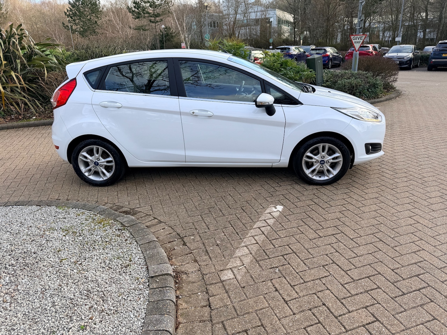 Used Ford Fiesta 2016 for sale - 77262845: Photo 5