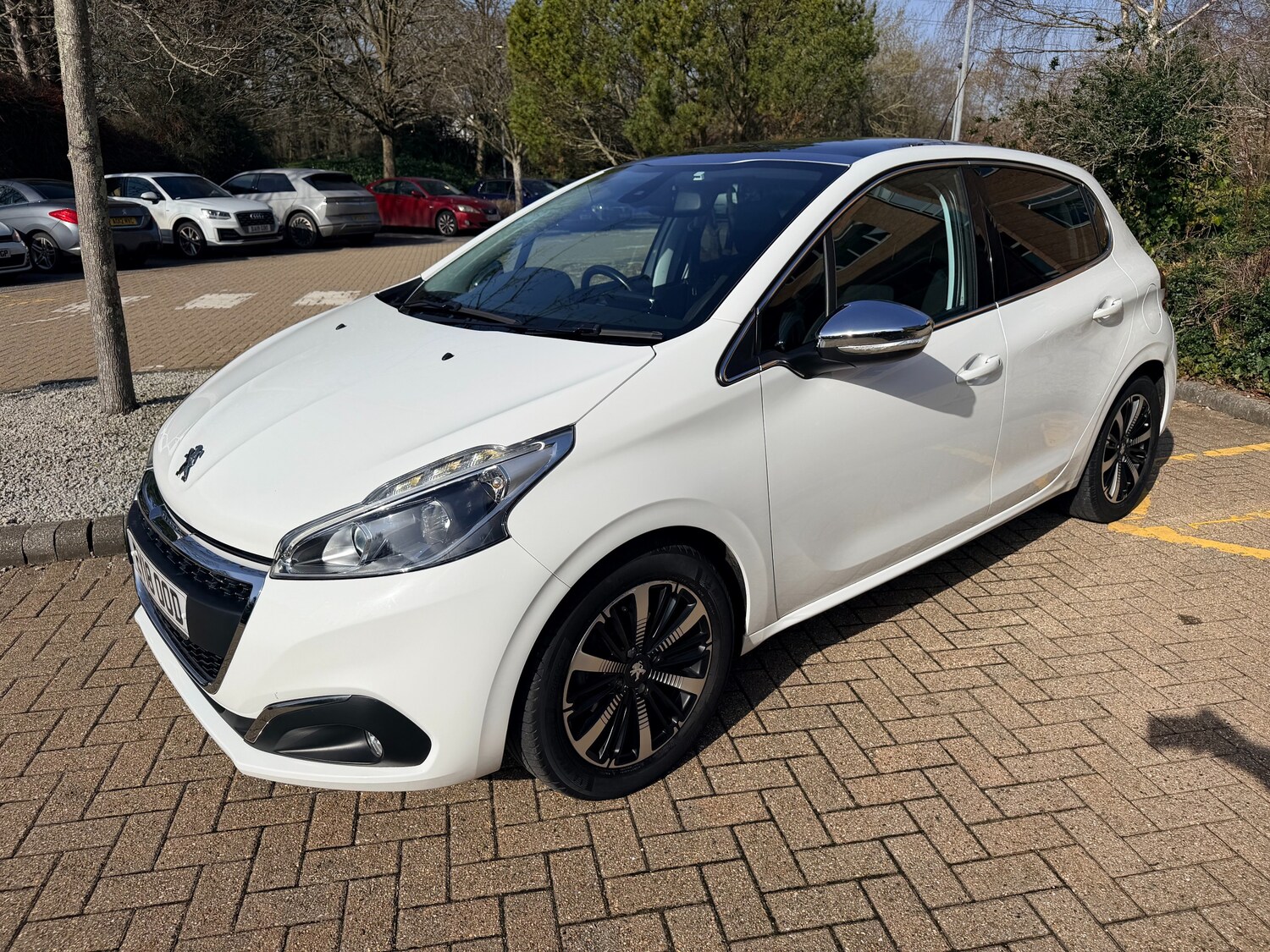 Used Peugeot 208 2018 for sale - 77679746: Photo 11
