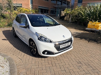 Used Peugeot 208 2018 for sale - 77679746: Photo