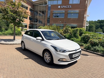 Used Hyundai i20 2017 for sale - 78997425: Photo