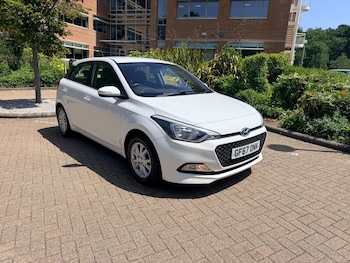 Used Hyundai i20 2017 for sale - 78997425: Photo