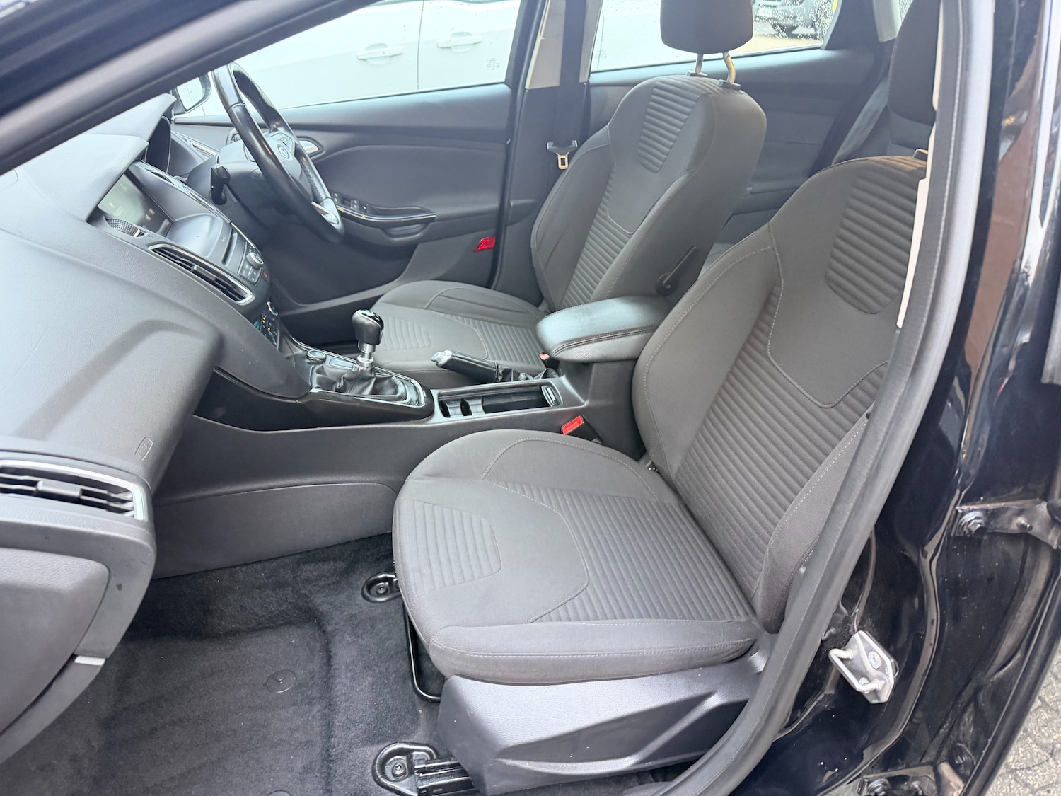 Used Ford Focus 2016 for sale - 77287350: Photo 16