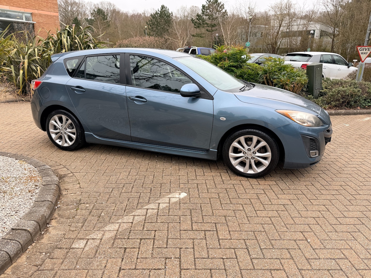Used Mazda Mazda3 2010 for sale - 77849097: Photo 6