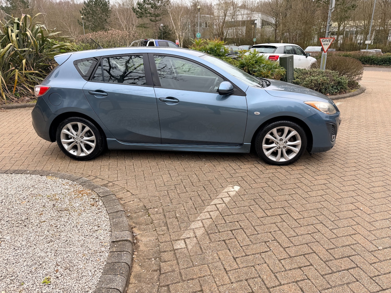 Used Mazda Mazda3 2010 for sale - 77849097: Photo 7