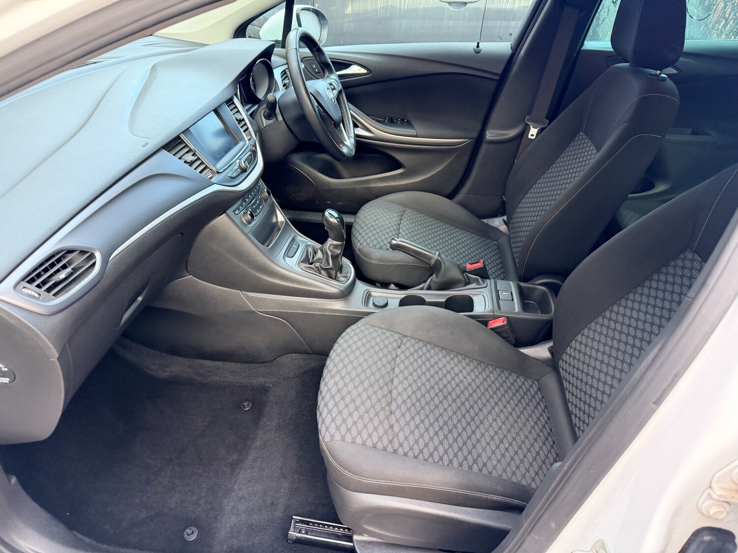 Used Vauxhall Astra 2018 for sale - 77431780: Photo 15