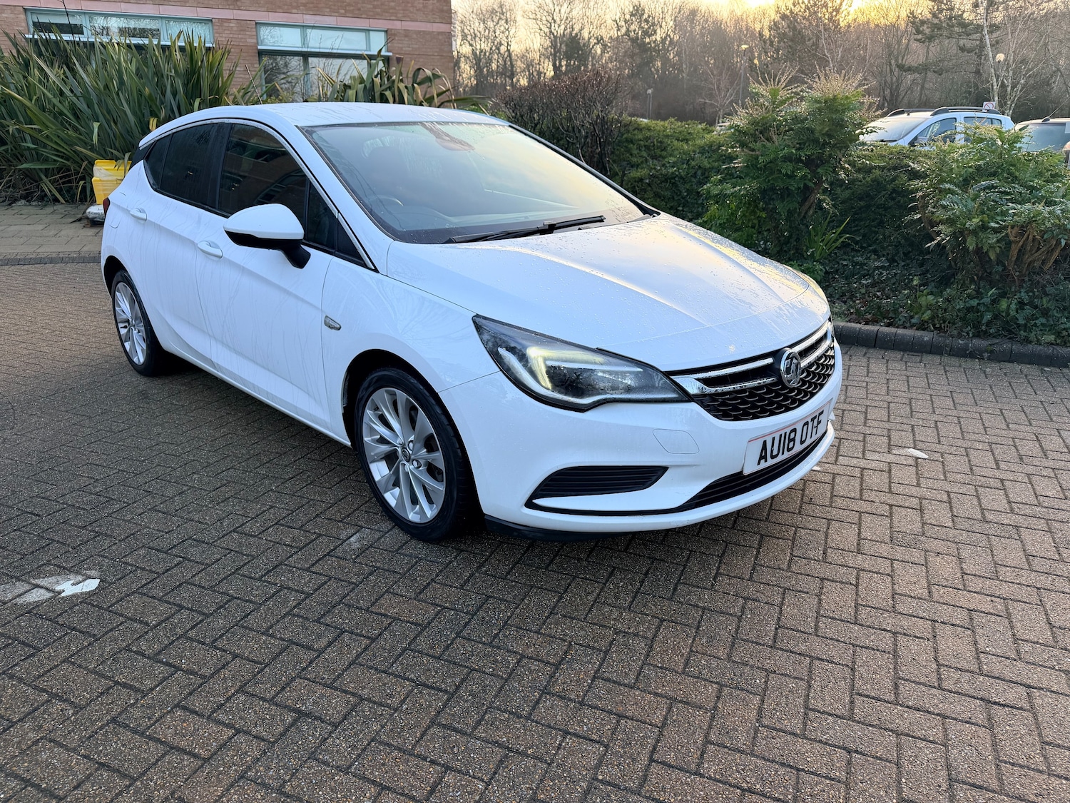 Used Vauxhall Astra 2018 for sale - 77431780: Photo 2