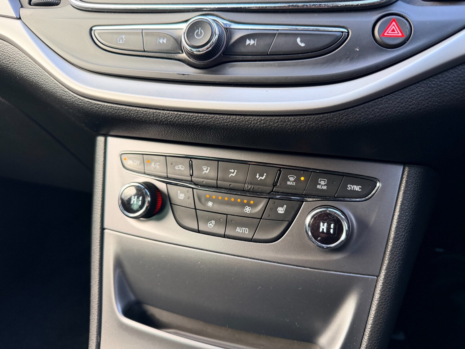 Used Vauxhall Astra 2018 for sale - 77431780: Photo 28