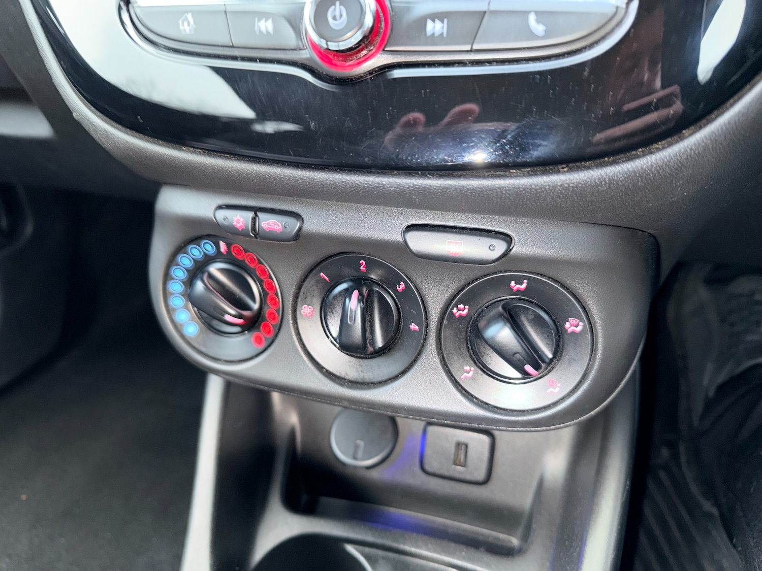 Used Vauxhall Corsa 2016 for sale - 77220926: Photo 18