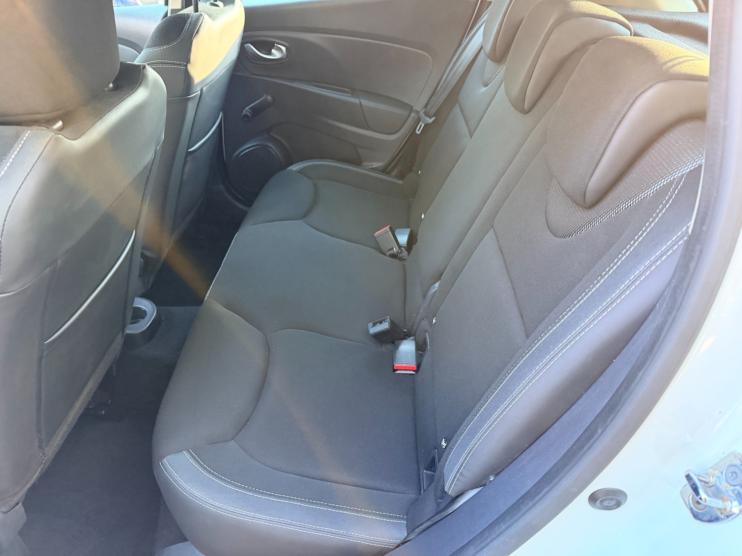 Used Renault Clio 2016 for sale - 77124296: Photo 28