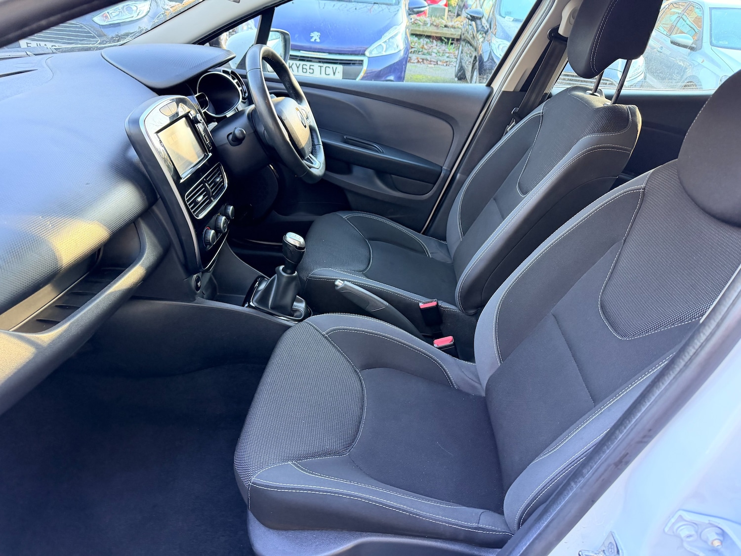 Used Renault Clio 2016 for sale - 77124296: Photo 29