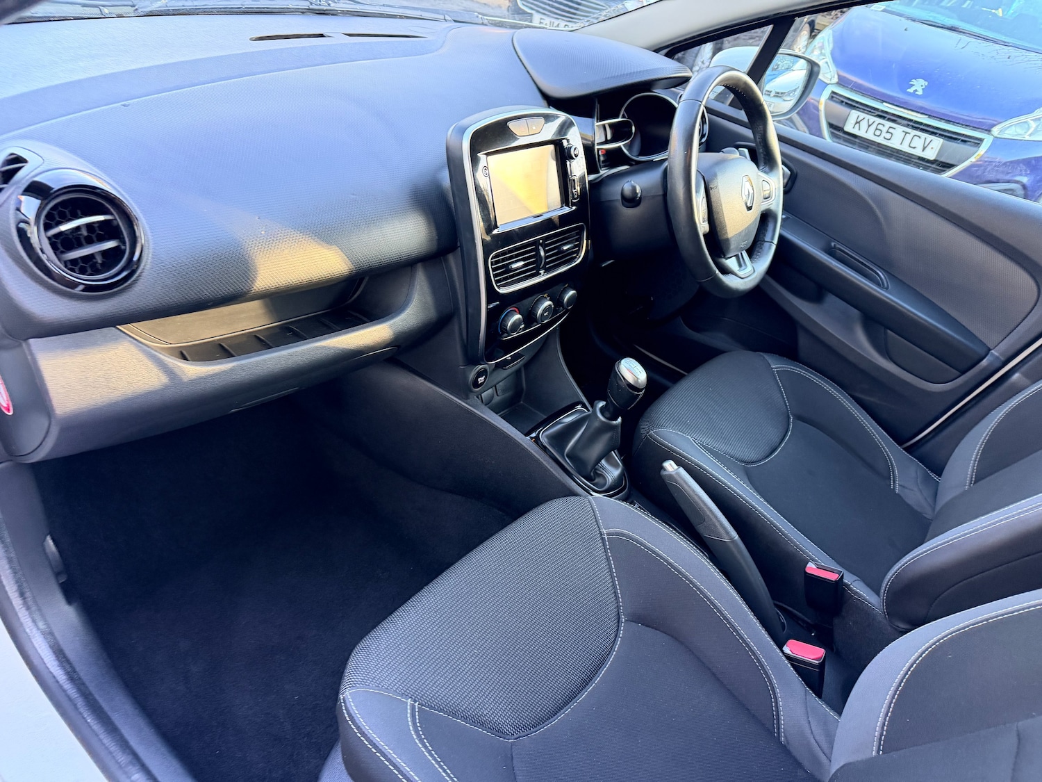 Used Renault Clio 2016 for sale - 77124296: Photo 31