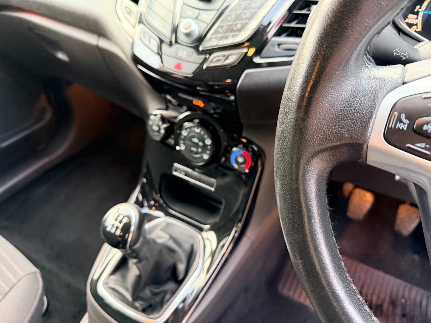 Used Ford Fiesta 2013 for sale - 77124282: Photo 26