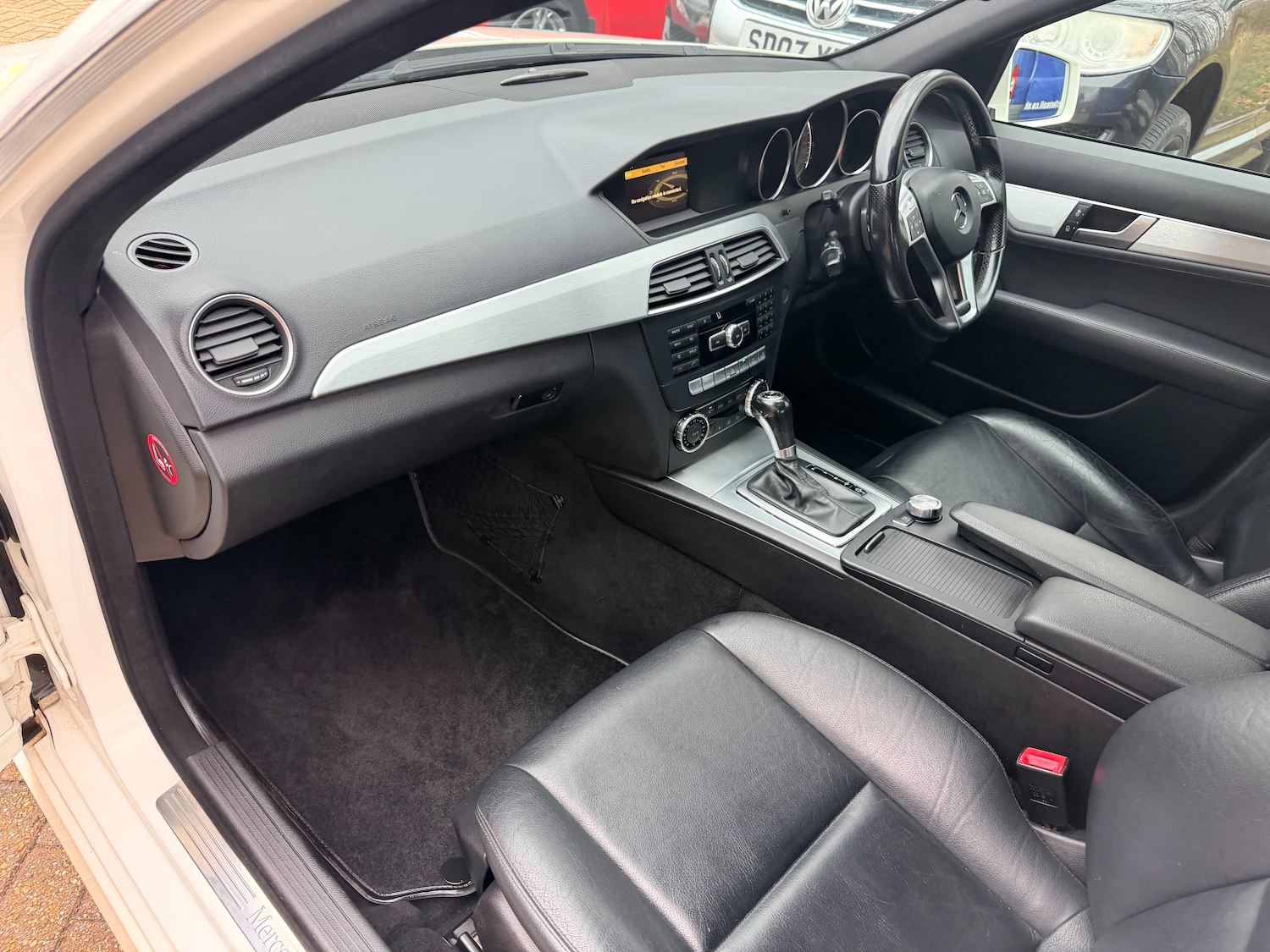 Used Mercedes-Benz C Class 2012 for sale - 77546157: Photo 17