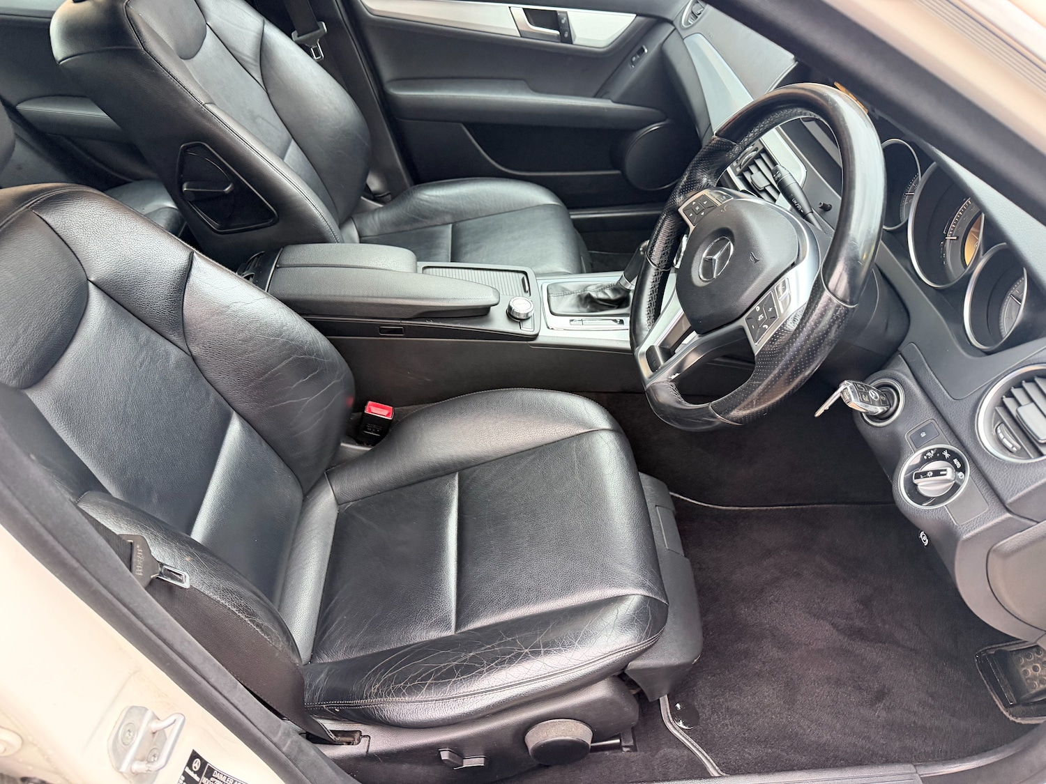 Used Mercedes-Benz C Class 2012 for sale - 77546157: Photo 25