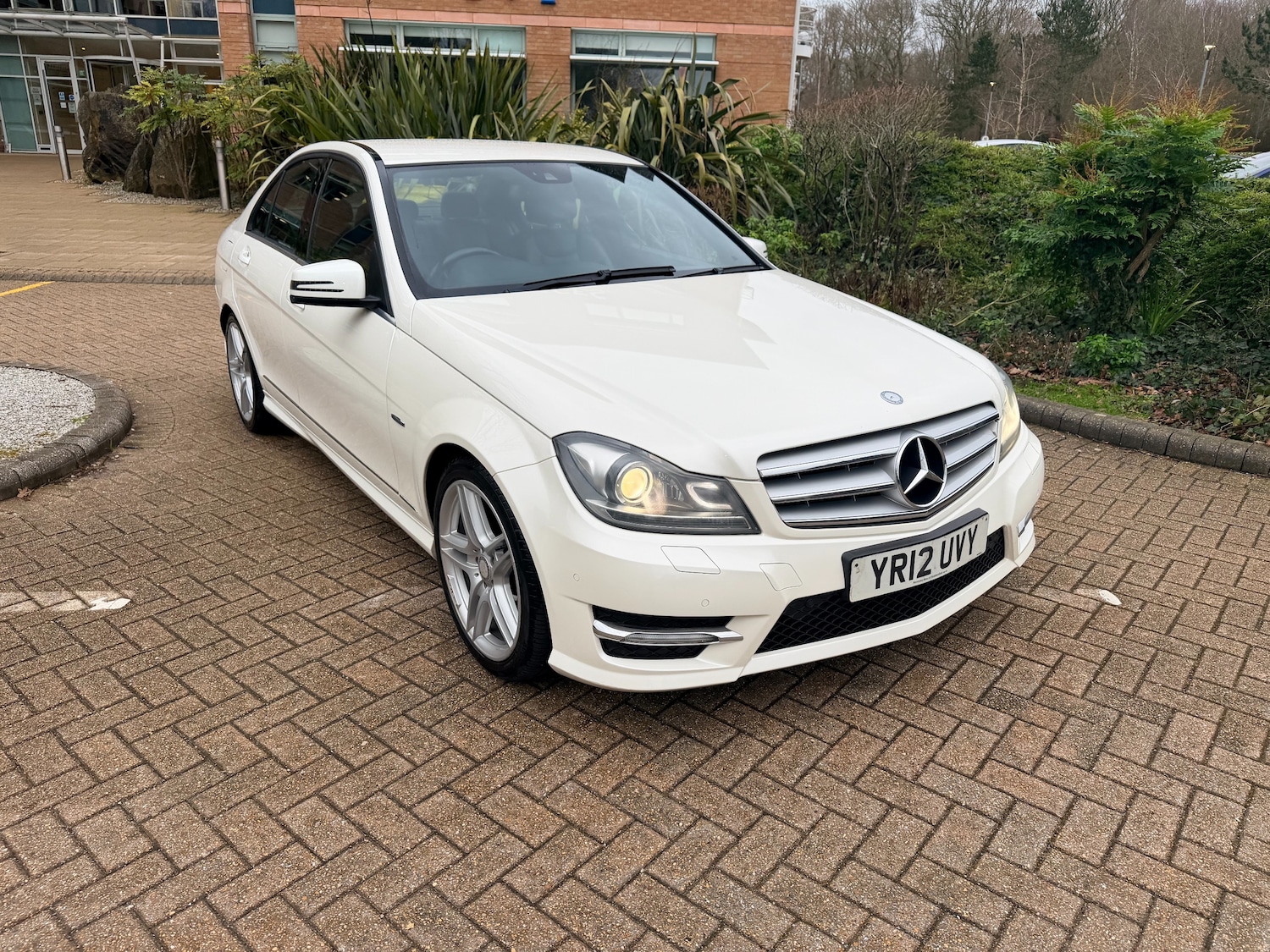 Used Mercedes-Benz C Class 2012 for sale - 77546157: Photo 3