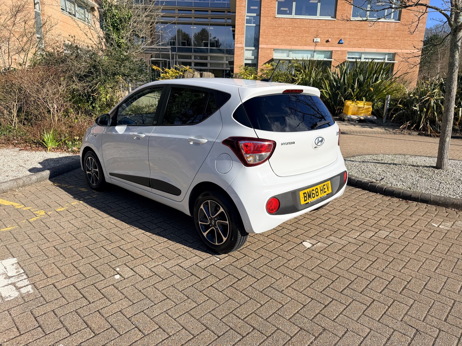 Used Hyundai i10 2019 for sale - 77654083: Photo 12