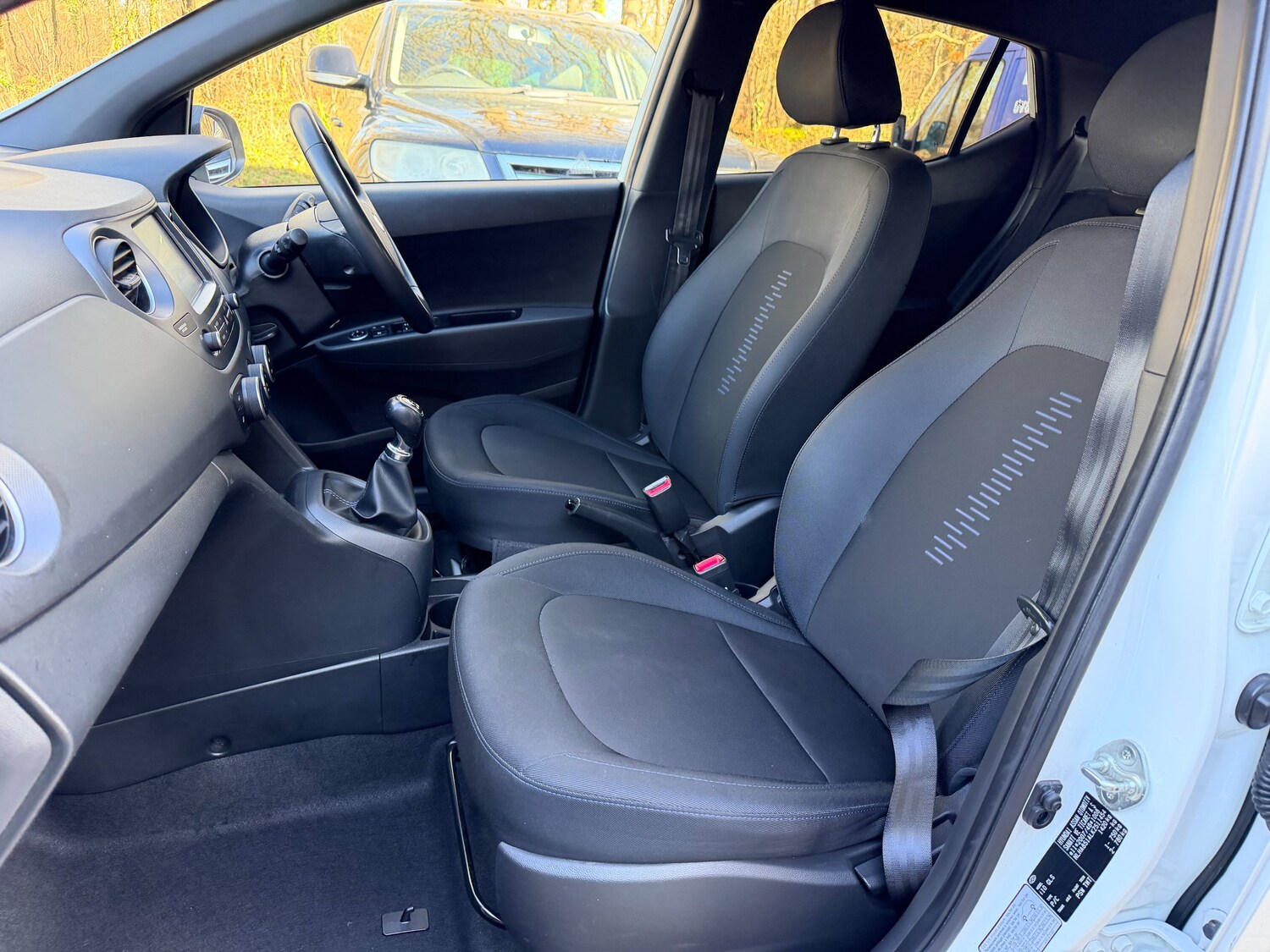 Used Hyundai i10 2019 for sale - 77654083: Photo 23