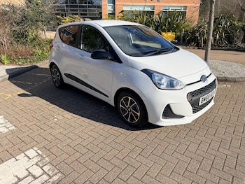 Used Hyundai i10 2019 for sale - 77654083: Photo